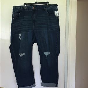 Dakota Destructed Boyfriend Jean